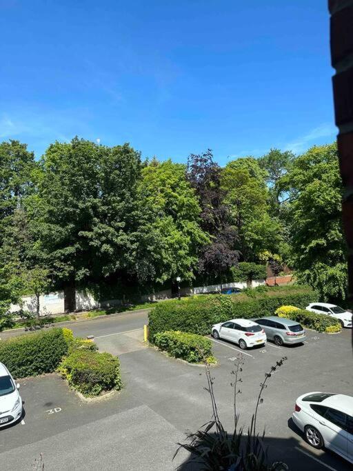 New Hmm Apartmentz - Free Parking - Beautiful Area Сандерлэнд Экстерьер фото