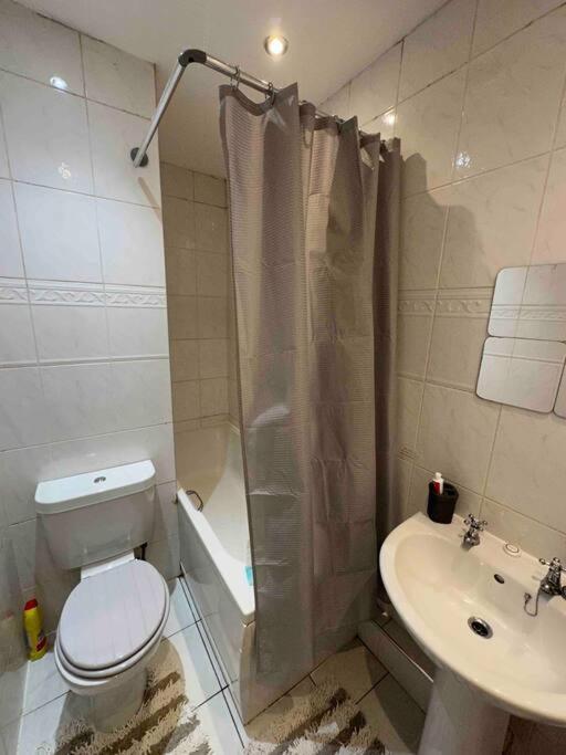 New Hmm Apartmentz - Free Parking - Beautiful Area Сандерлэнд Экстерьер фото